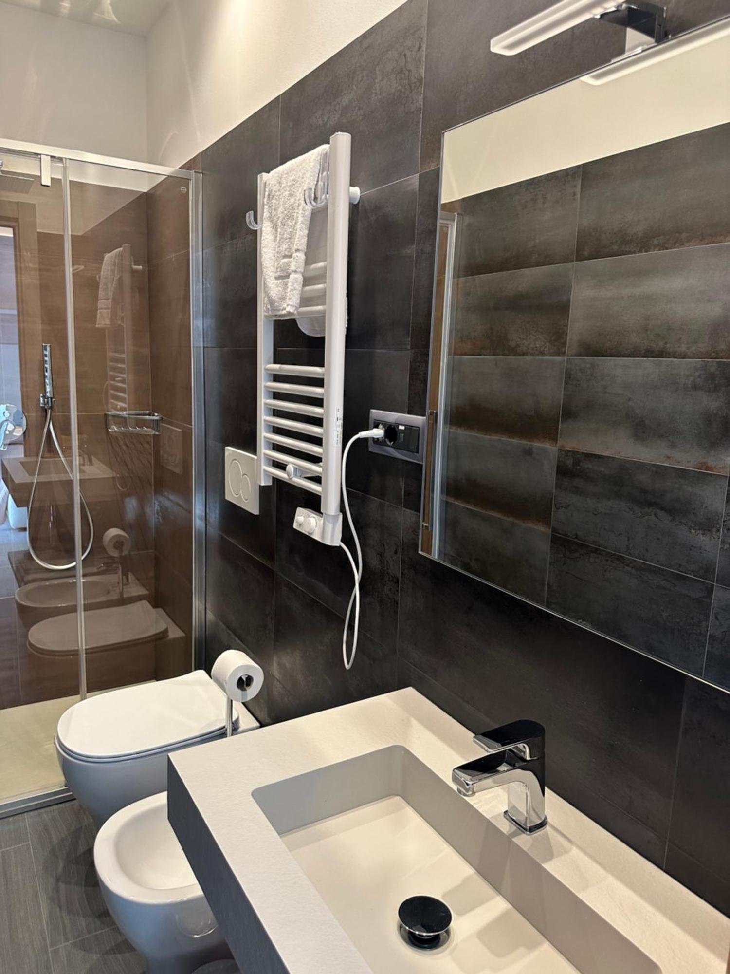 לה ספציה Real Rooms Dalia מראה חיצוני תמונה